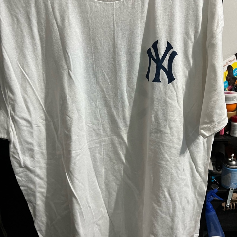 New York Yankees  White and Blue Short Sleeve Tee